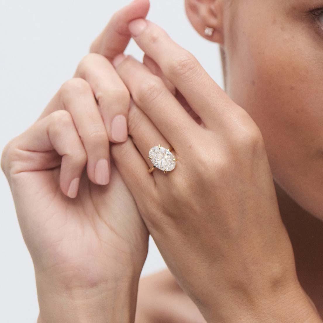 Oval Lab Grown Diamond Solitaire Ring: 14K Gold Wedding Engagement - Image 6