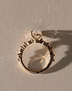 Oval Lab Grown Diamond Engagement Ring: Marquise & Round Side Stones - Image 4