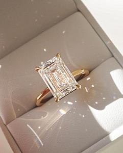 IGI Certified Emerald Cut Lab Grown Diamond Ring: Solitaire Engagement Ring - Image 1