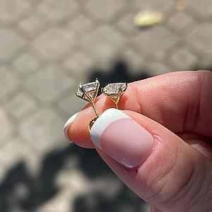 IGI Certified Lab Grown Diamond Studs: 14K Gold Princess Cut Earrings - Image 4