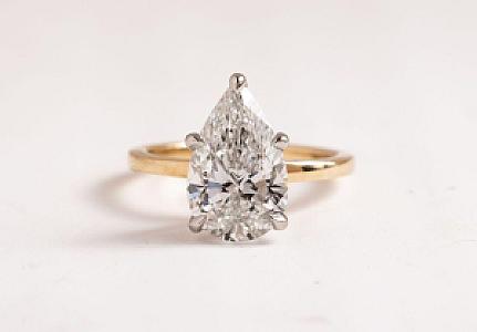 Pear Lab Grown Diamond Solitaire Ring: F/VS Engagement Ring - Image 1