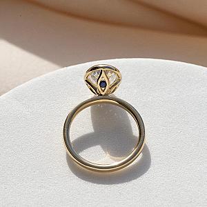 Oval Lab Grown Diamond Ring: 14K Gold Bezel Solitaire, IGI Certified - Image 4