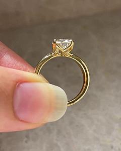 Pear Cut Lab Grown Diamond Engagement Ring: 14K Gold Solitaire - Image 8