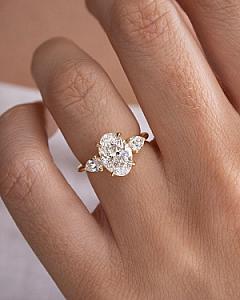 Lab Grown Oval Diamond Trilogy Ring: 14k Gold Pear Side Stones - Image 3